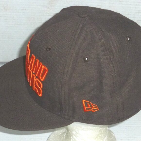 New Era 59Fifty Cleveland Browns Spell Out Fitted Embroidered Hat Size: 7 5/8 - Picture 4 of 9